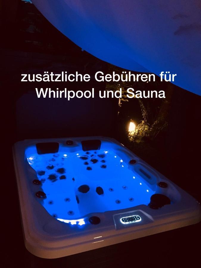 Gartenloft Mit Outdoor Whirlpool Und Garten Petershagen-Eggersdorf 외부 사진